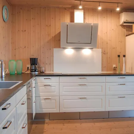 בית נופש Two-bedroom In Bjert Bjert Strand