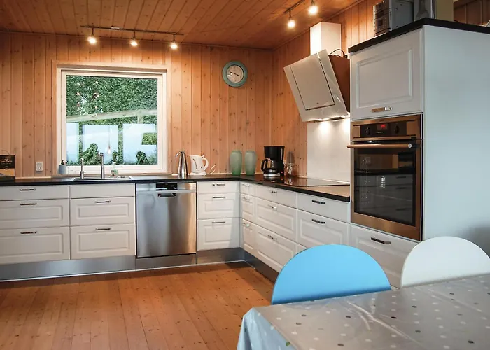 Nyaraló Two-bedroom In Bjert *